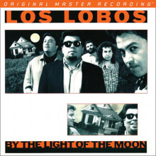 LOS LOBOS: By the Night of the Moon