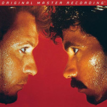 DARYL HALL & JOHN OATES: H2O