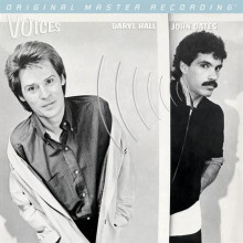 DARYL HALL & JOHN OATES: Voices